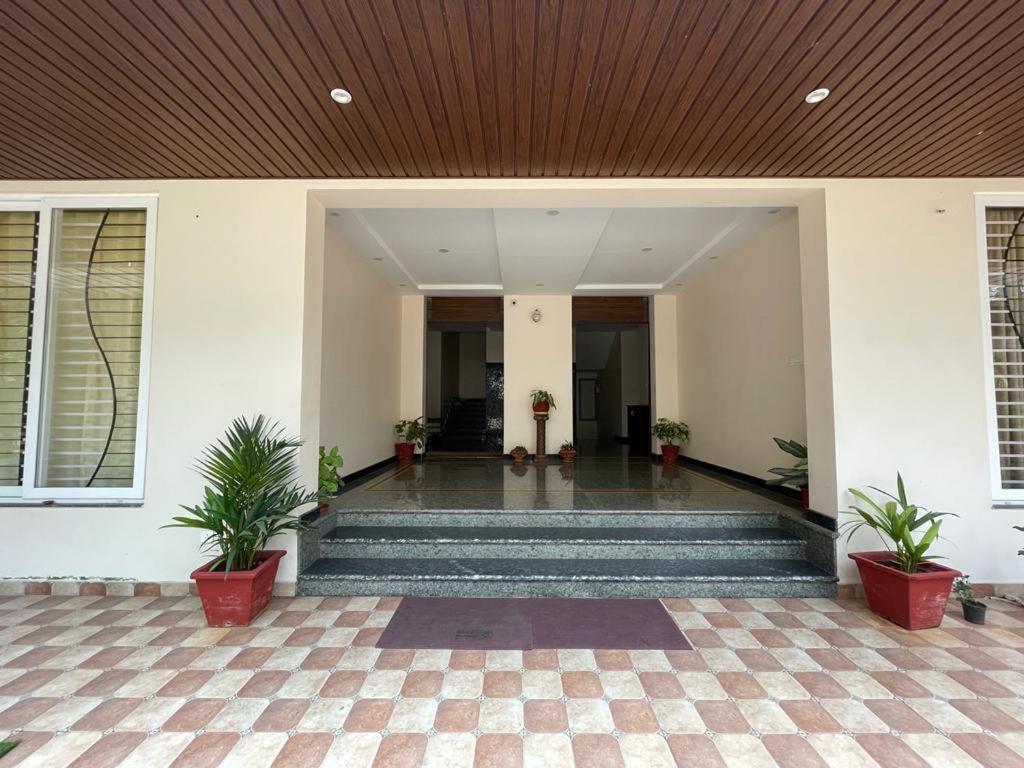 Aikya Kadri #Your Home Away From Home# Non Smoke# Vegetarians Preferred# Strictly For Families Mangalore Buitenkant foto